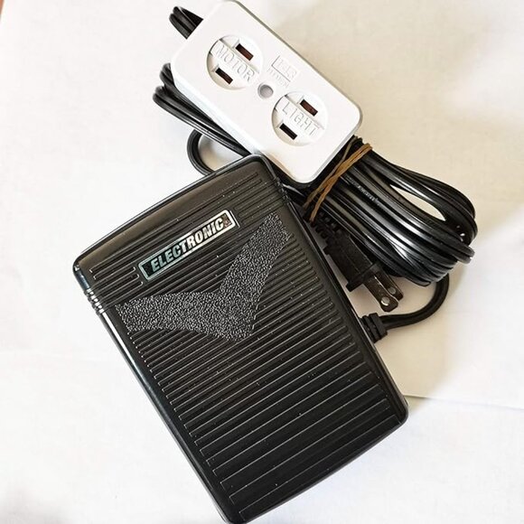 NEW! Foot Pedal Electronic w/Light & Motor Block #FC-143 For Home Sewing Machine - Picture 2 of 7